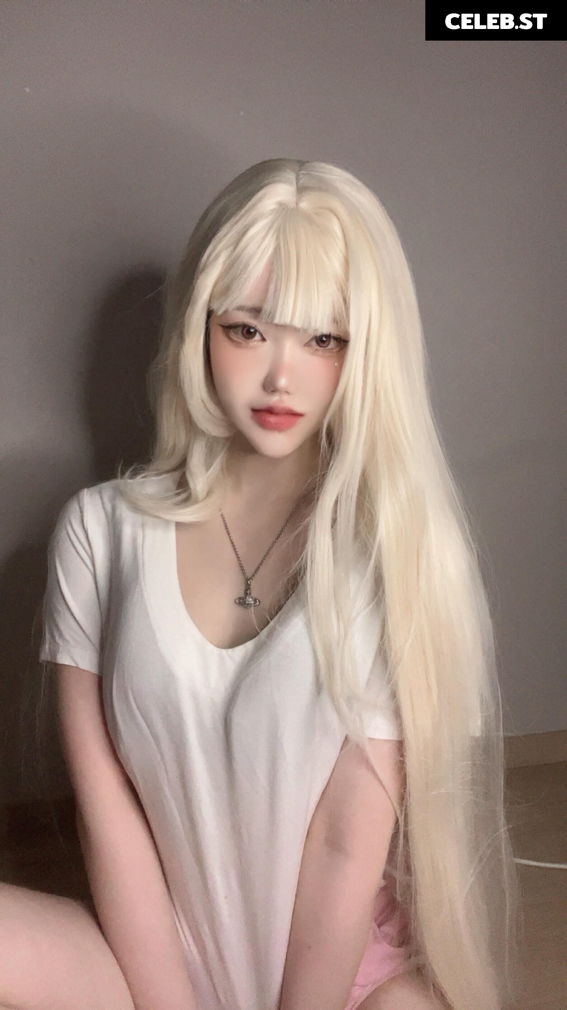 Evawishx / evawxsh / imeva Image 24438629