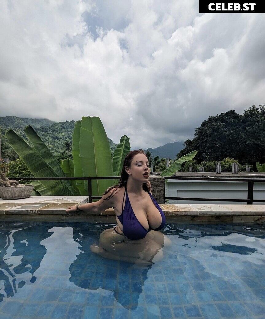 Milada Moore Image 2440737