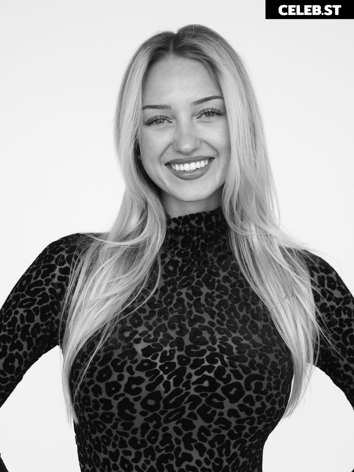 iamsydneythomas / Sydney Thomas Image 24403109