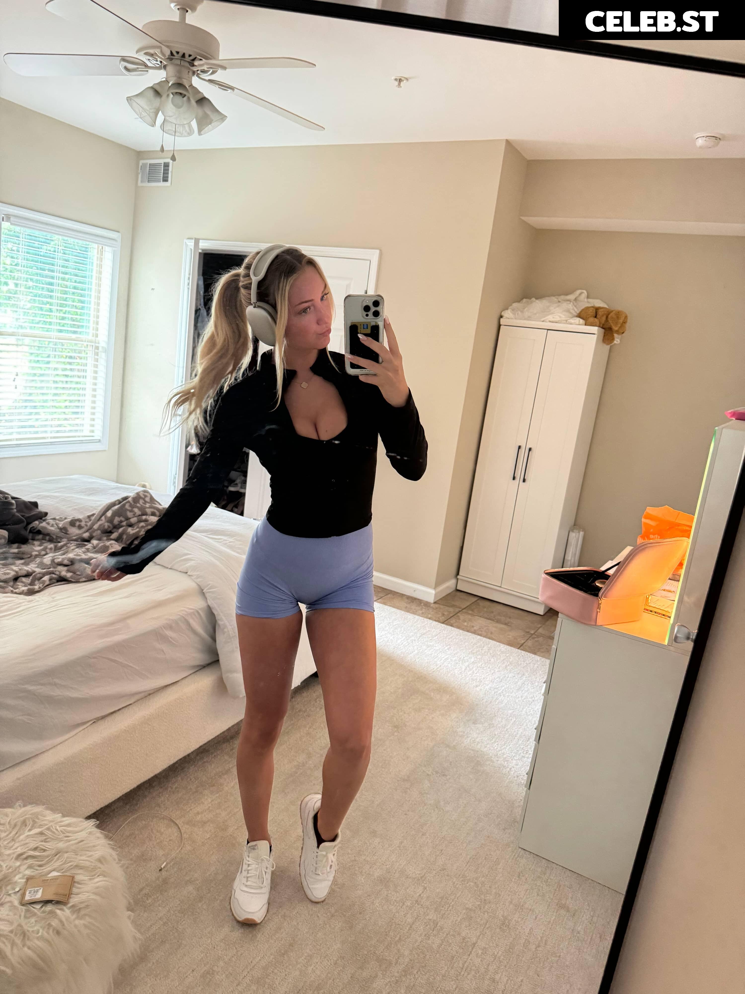 iamsydneythomas / Sydney Thomas Image 24403030