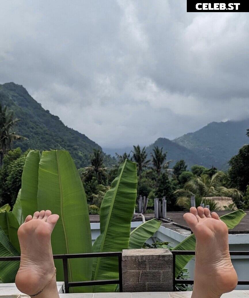 Milada Moore Image 2440957