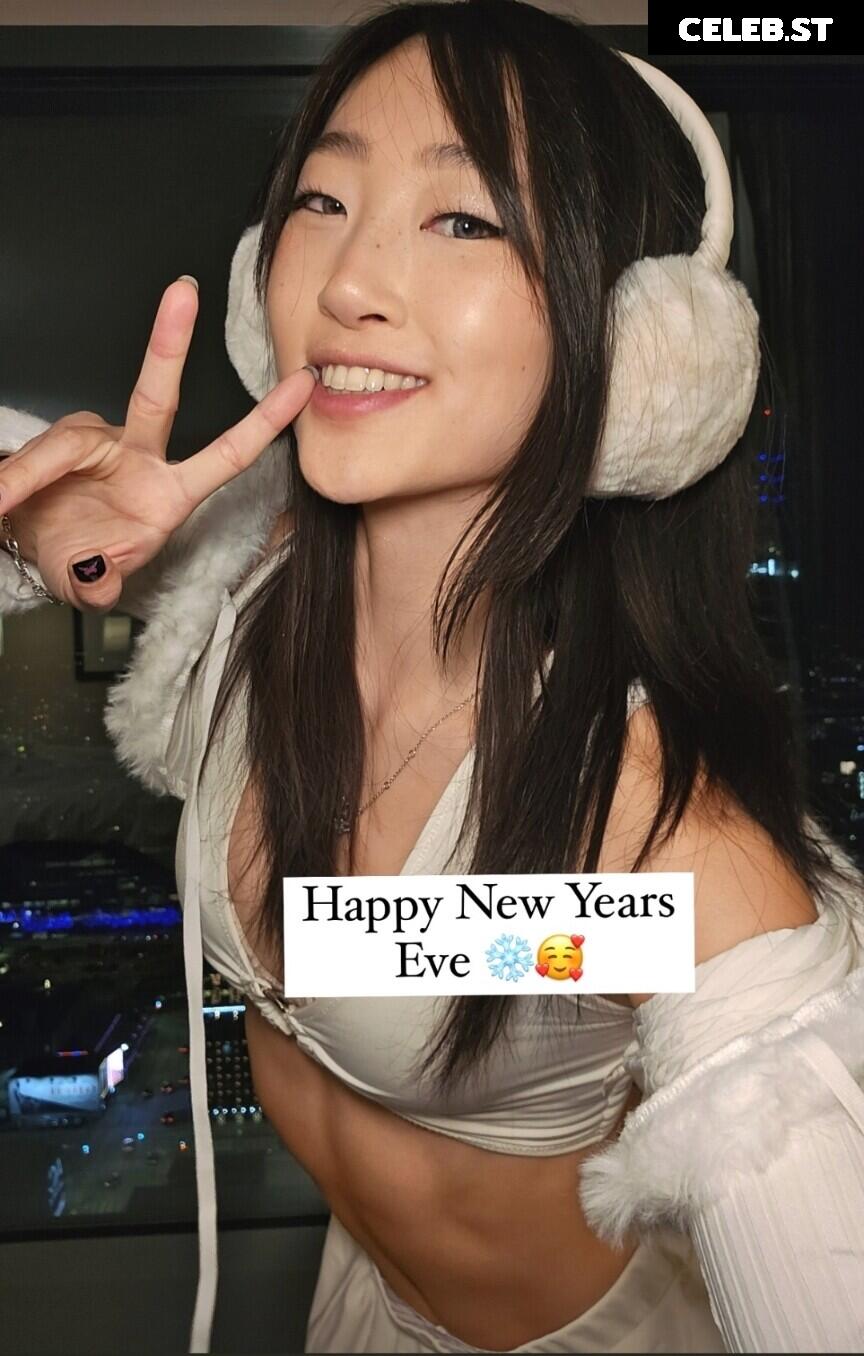 Emma Meili / Emma Mei-Li Image 24495296