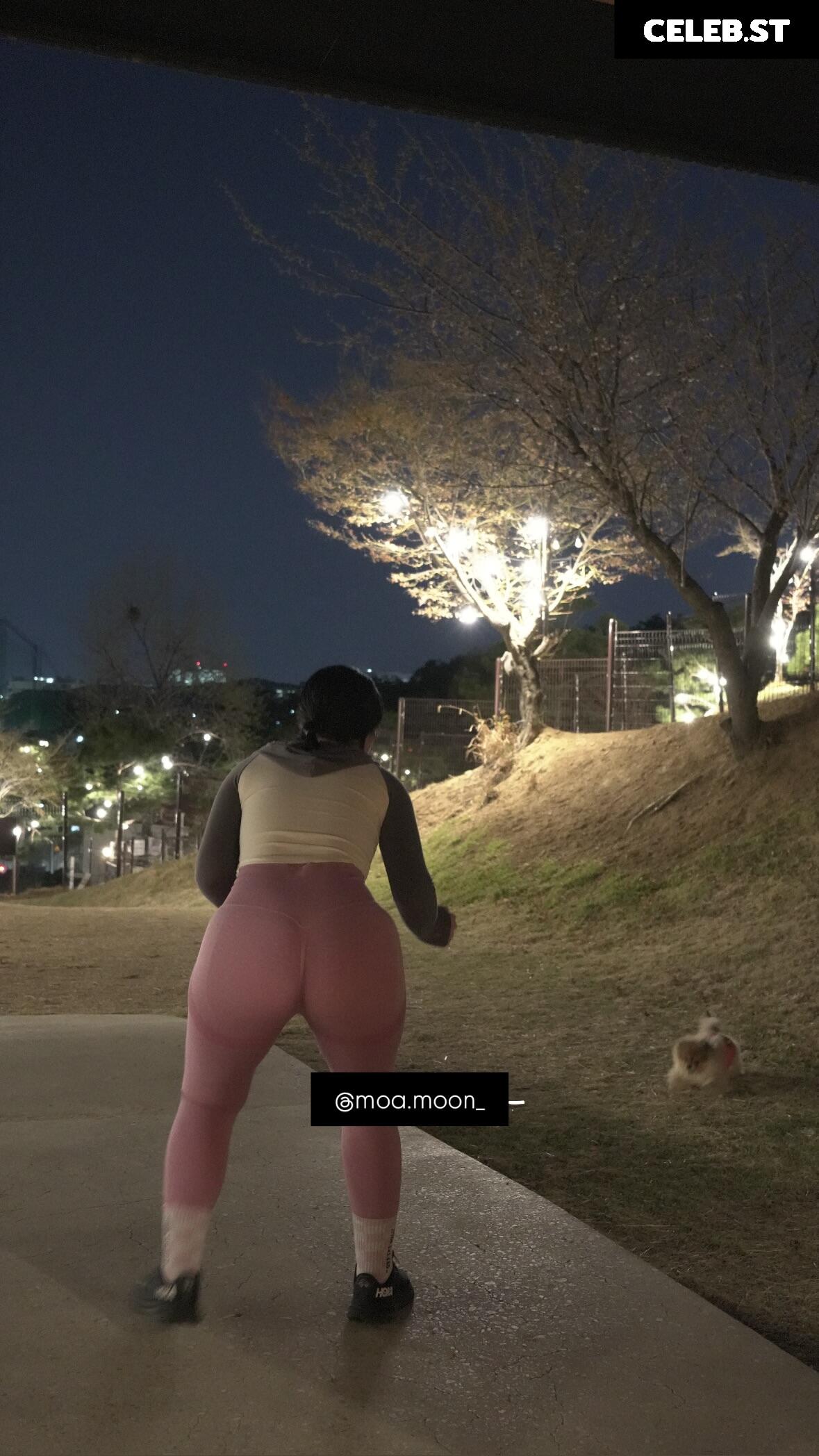 Heeheemoon / moon_nyang_ Image 24491937