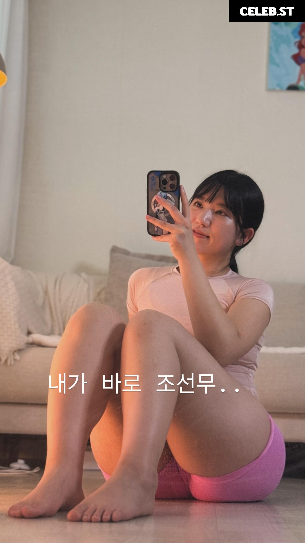 Heeheemoon / moon_nyang_ Image 24491942