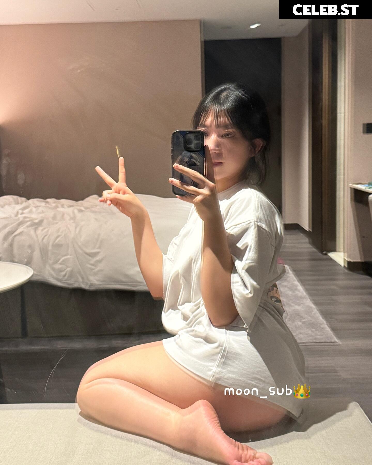 Heeheemoon / moon_nyang_ Image 24491772
