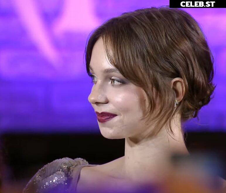 Emma Myers Image 24490121