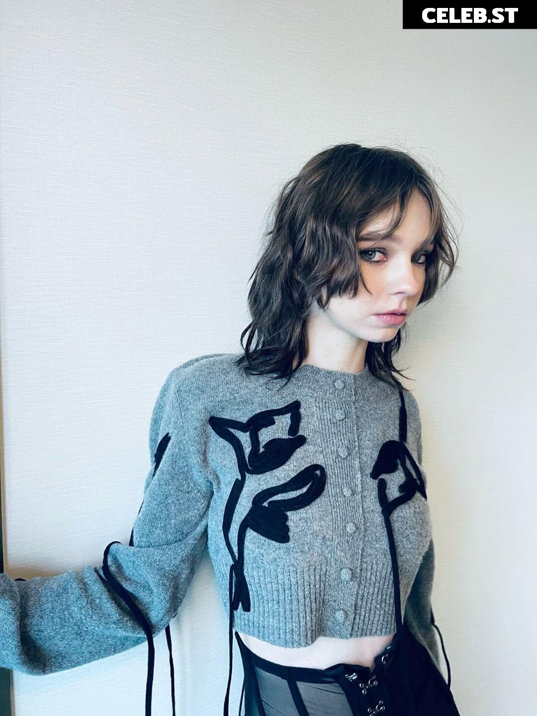 Emma Myers Image 24490154