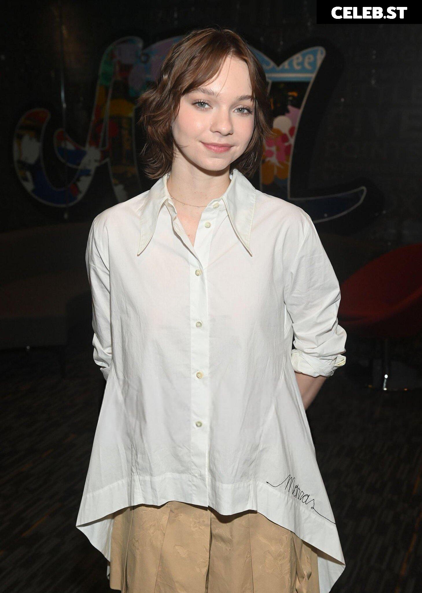 Emma Myers Image 24490059