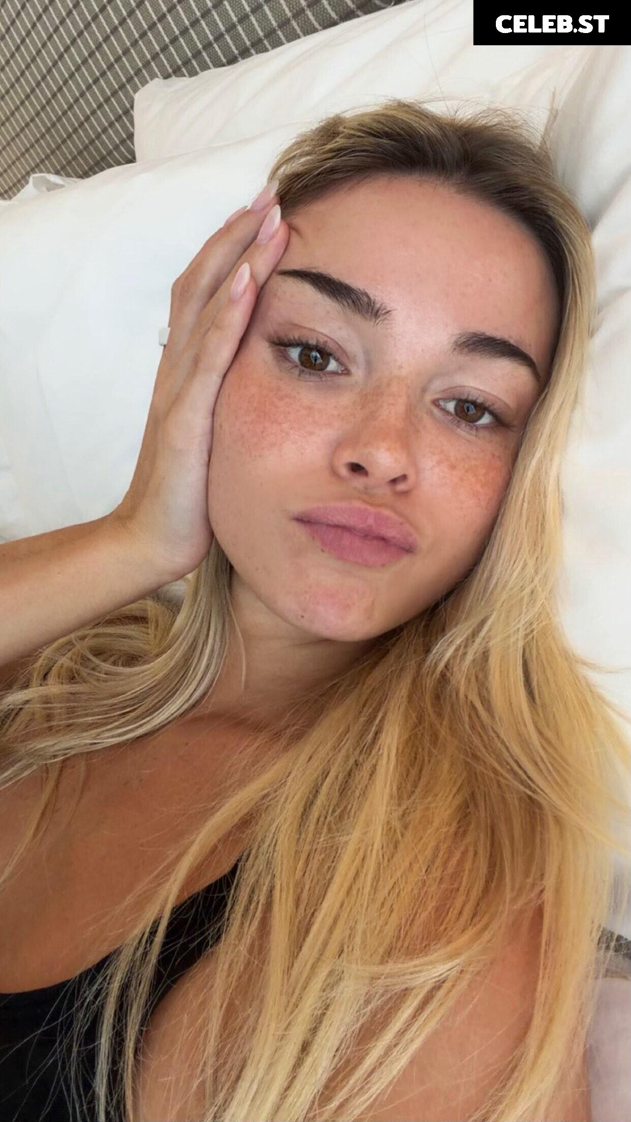 Livvy Dunne Image 24484412