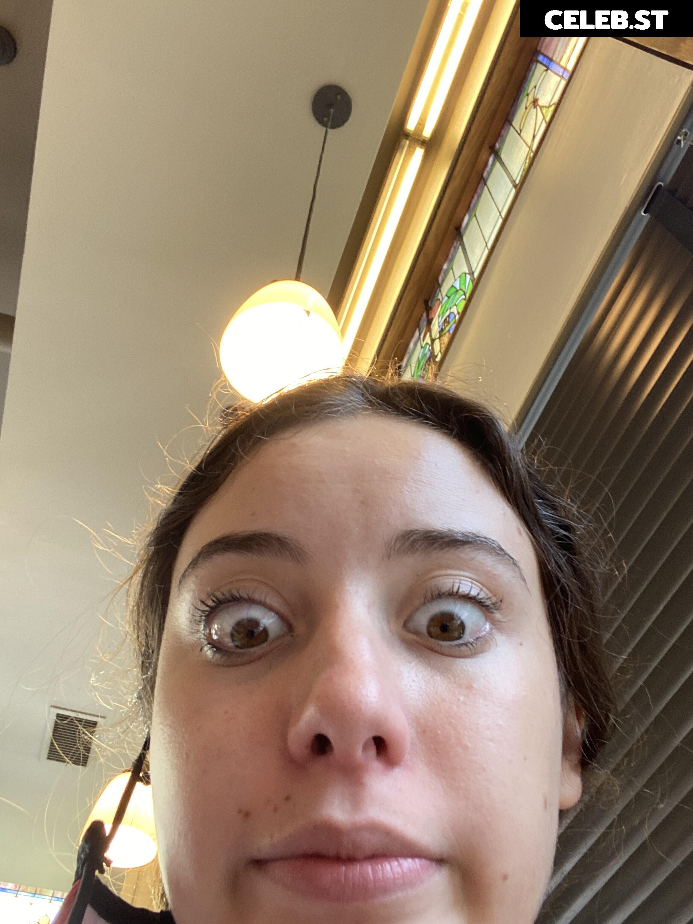 Hotblockchain / Emily Cocea / cryptobaddie1 Image 24484600