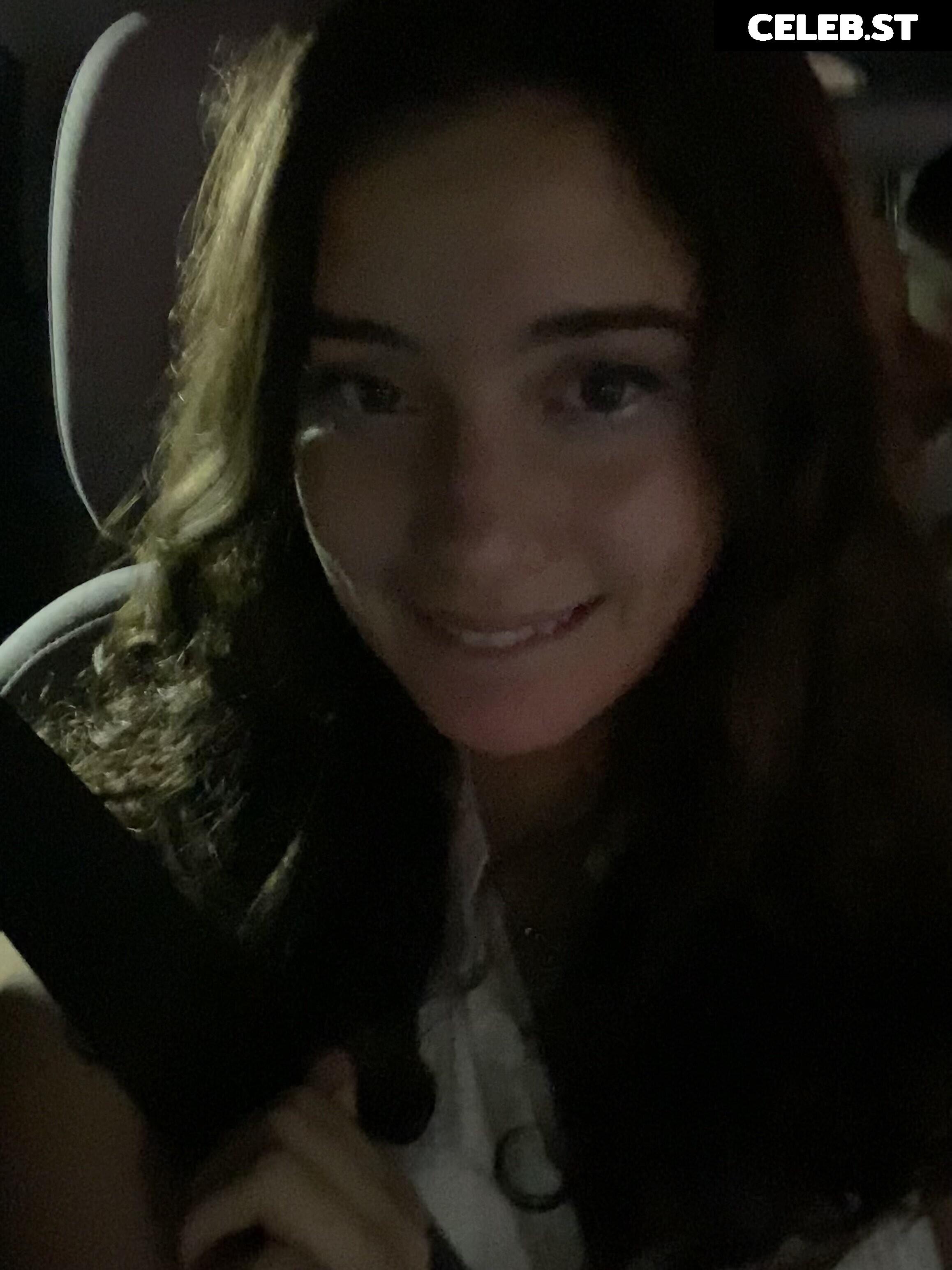 Hotblockchain / Emily Cocea / cryptobaddie1 Image 24484608
