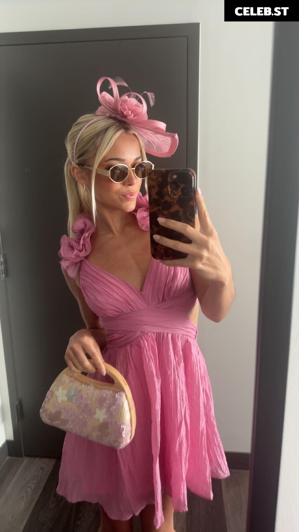 Livvy Dunne Image 24480918
