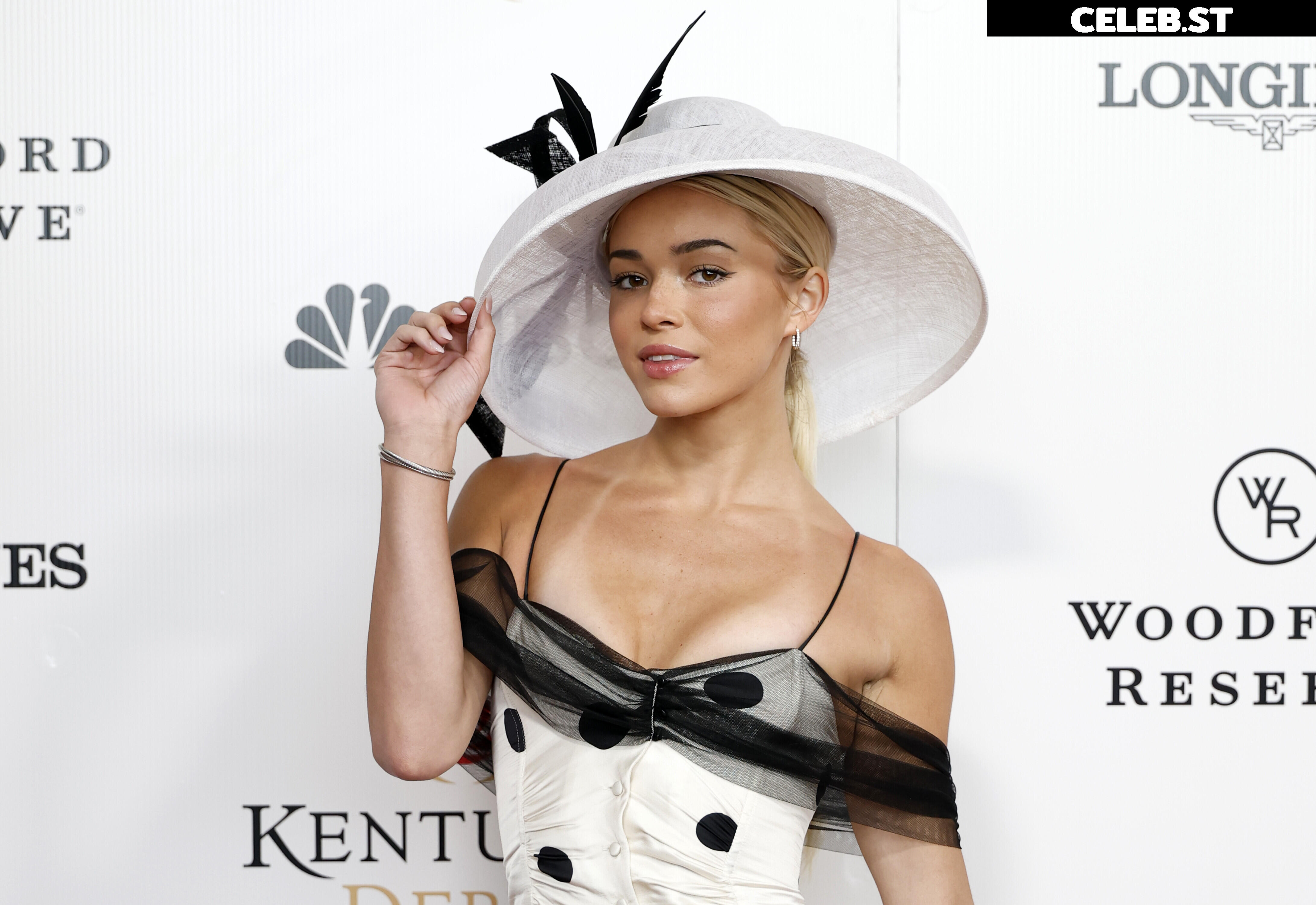 Livvy Dunne Image 24480941