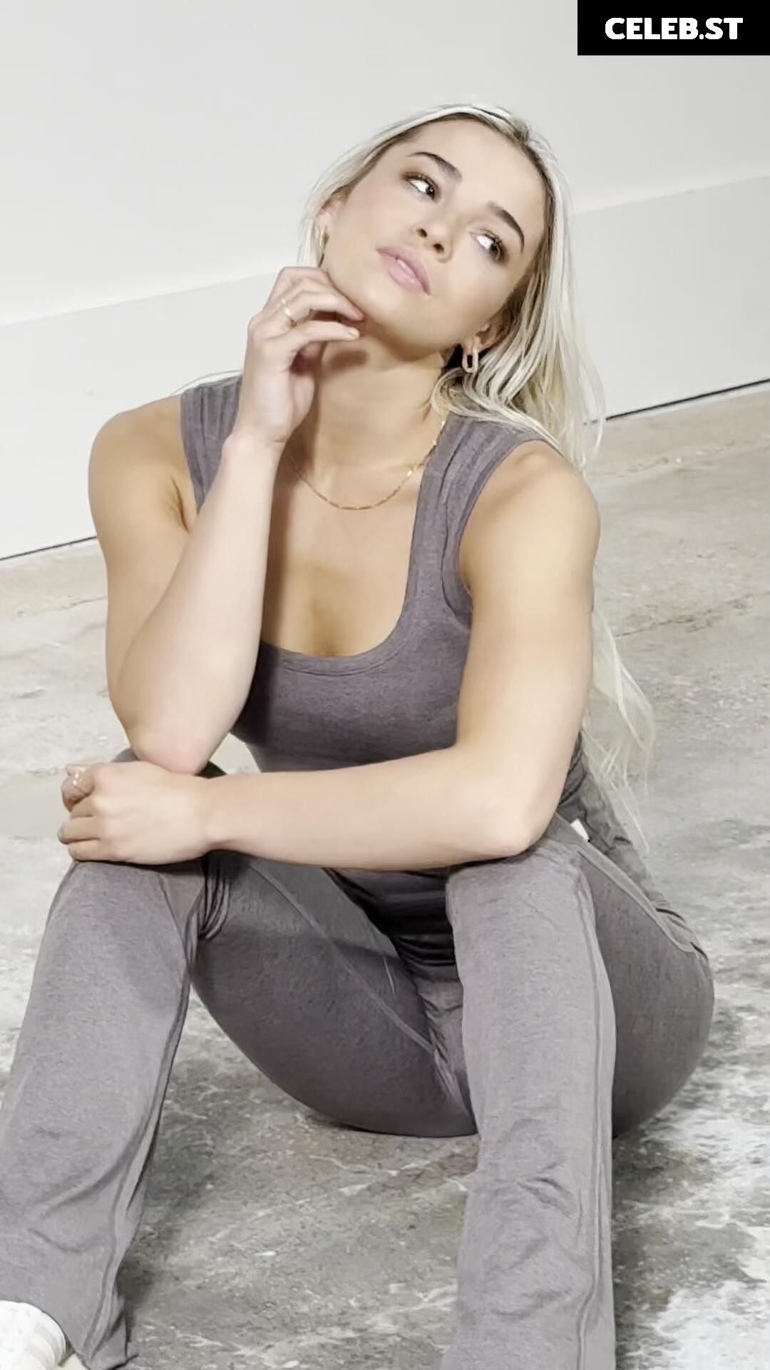 Livvy Dunne Image 24480835