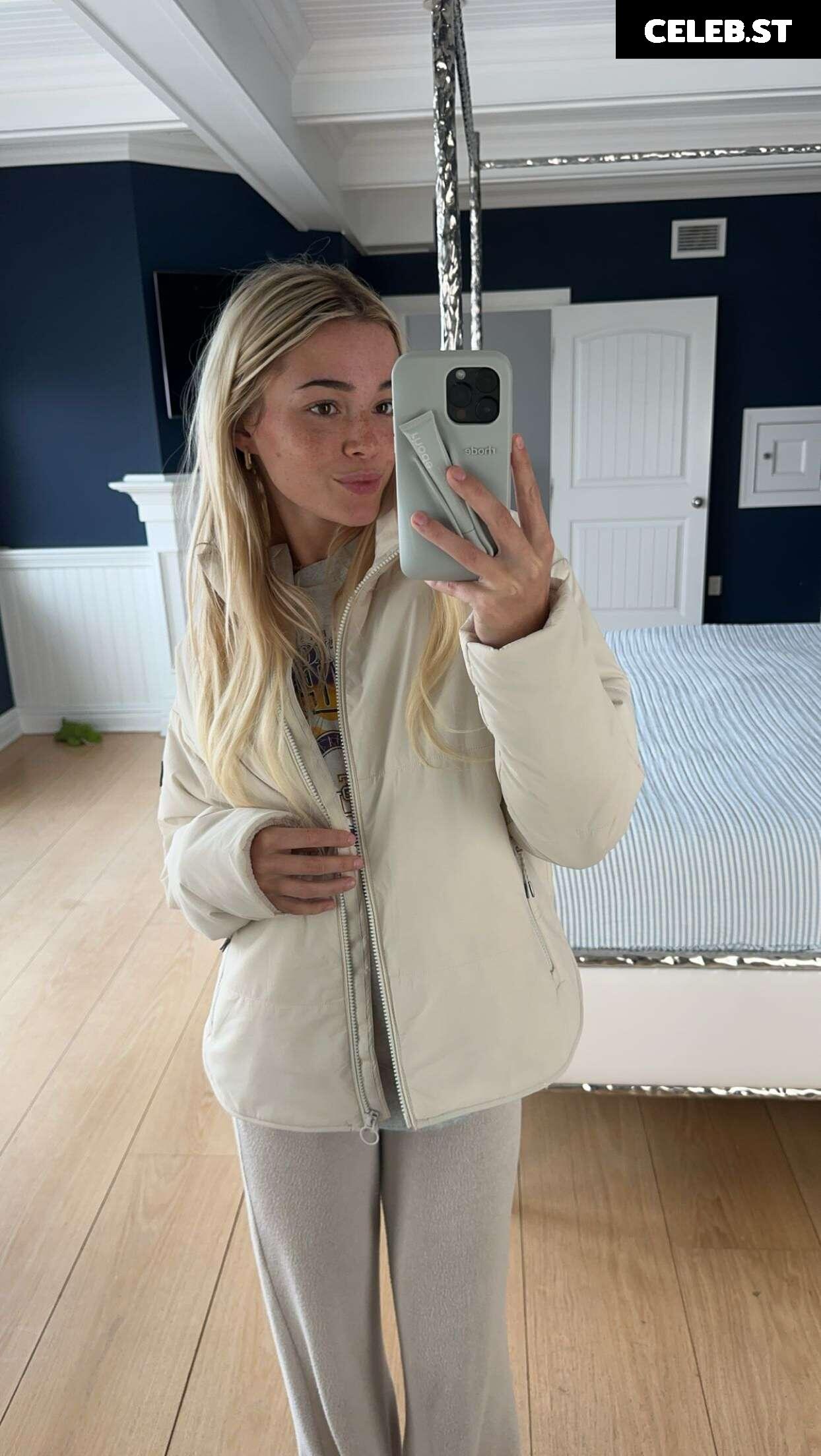 Livvy Dunne Image 24480448