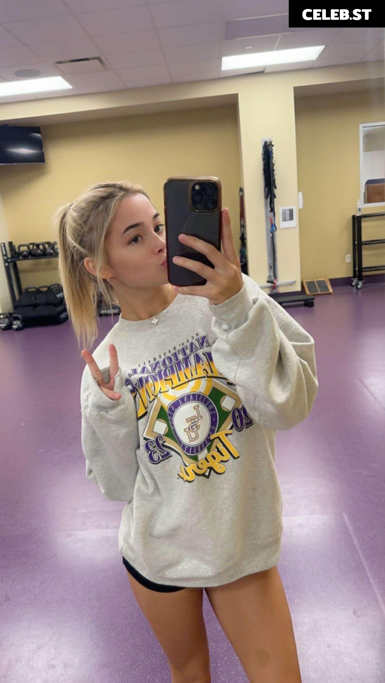 Livvy Dunne Image 24480191