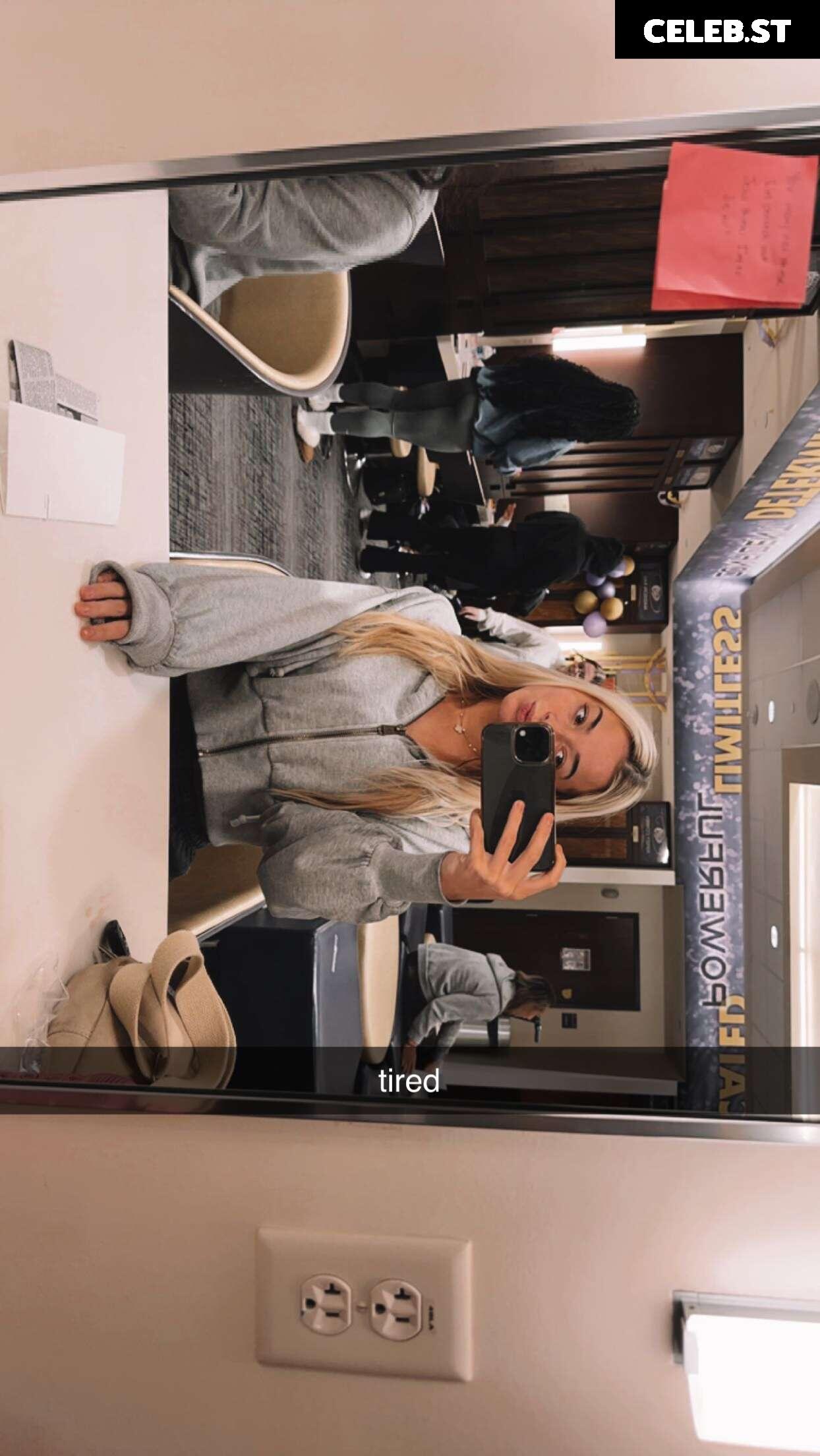 Livvy Dunne Image 24480140