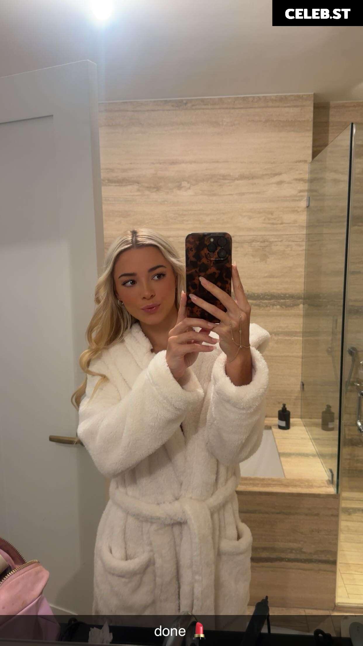 Livvy Dunne Image 24482573