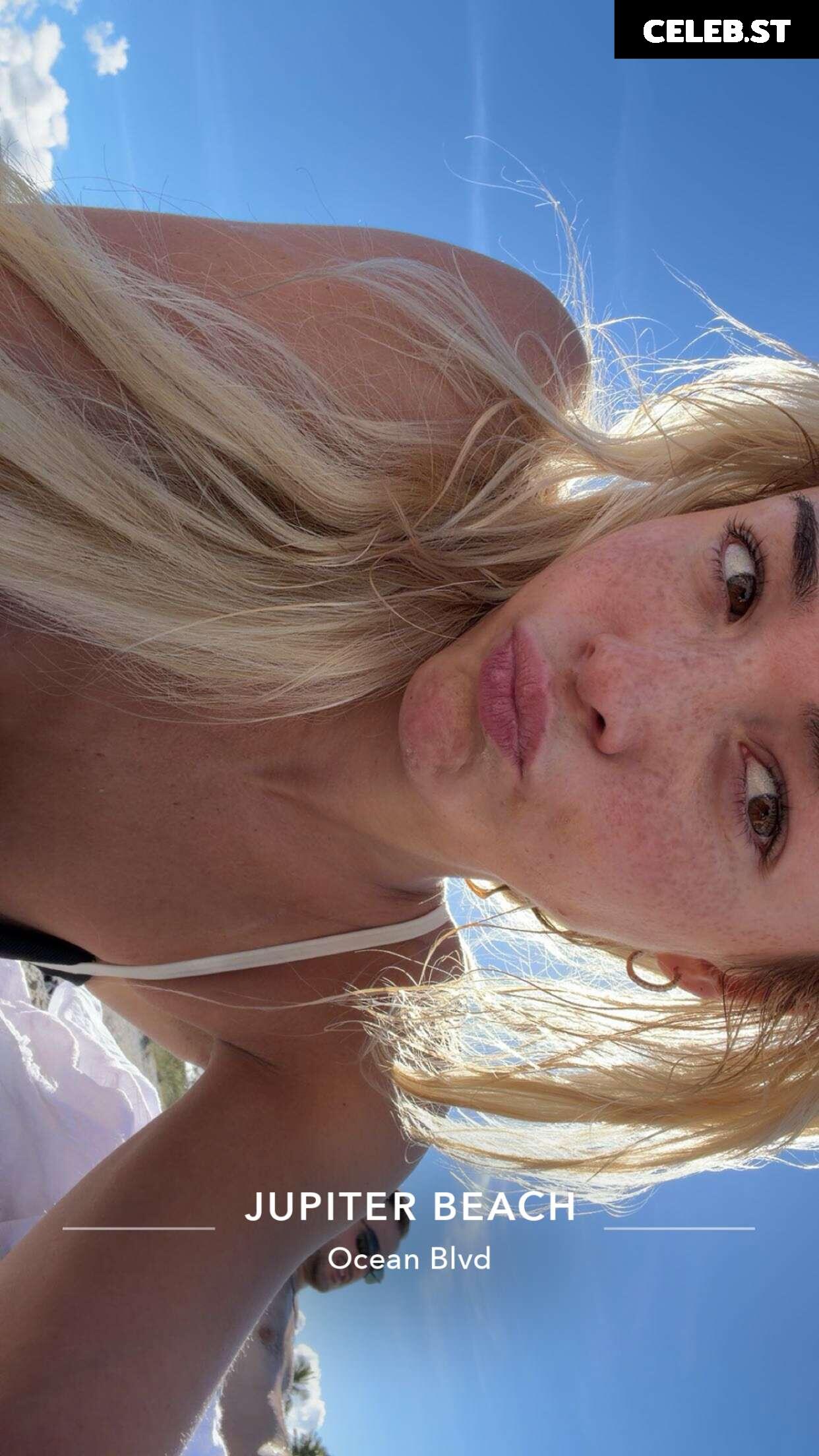 Livvy Dunne Image 24482779