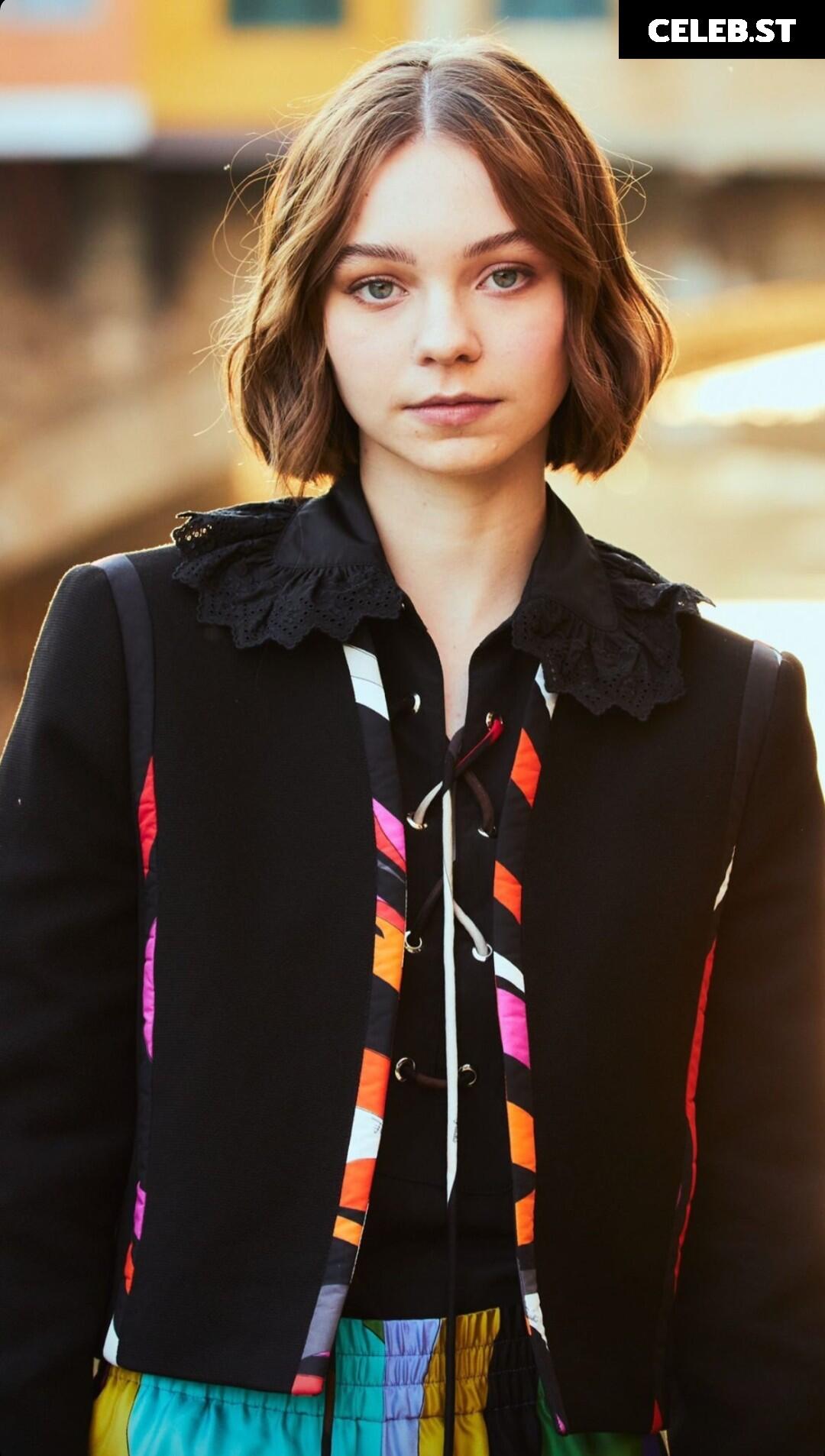 Emma Myers Image 24489444
