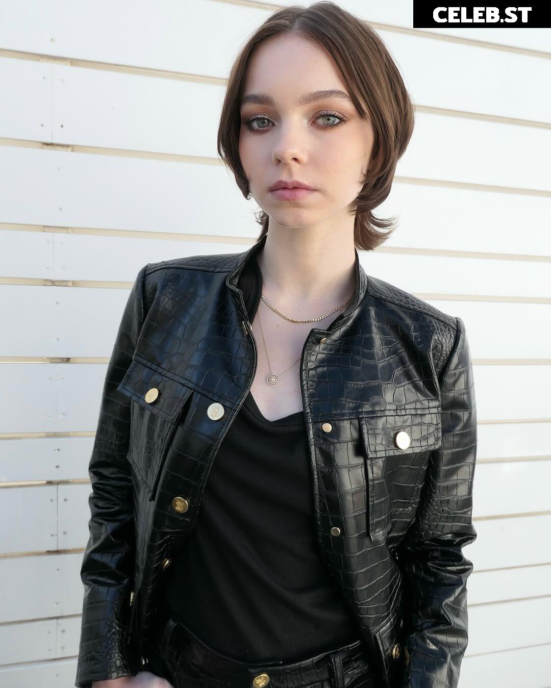 Emma Myers Image 24489789