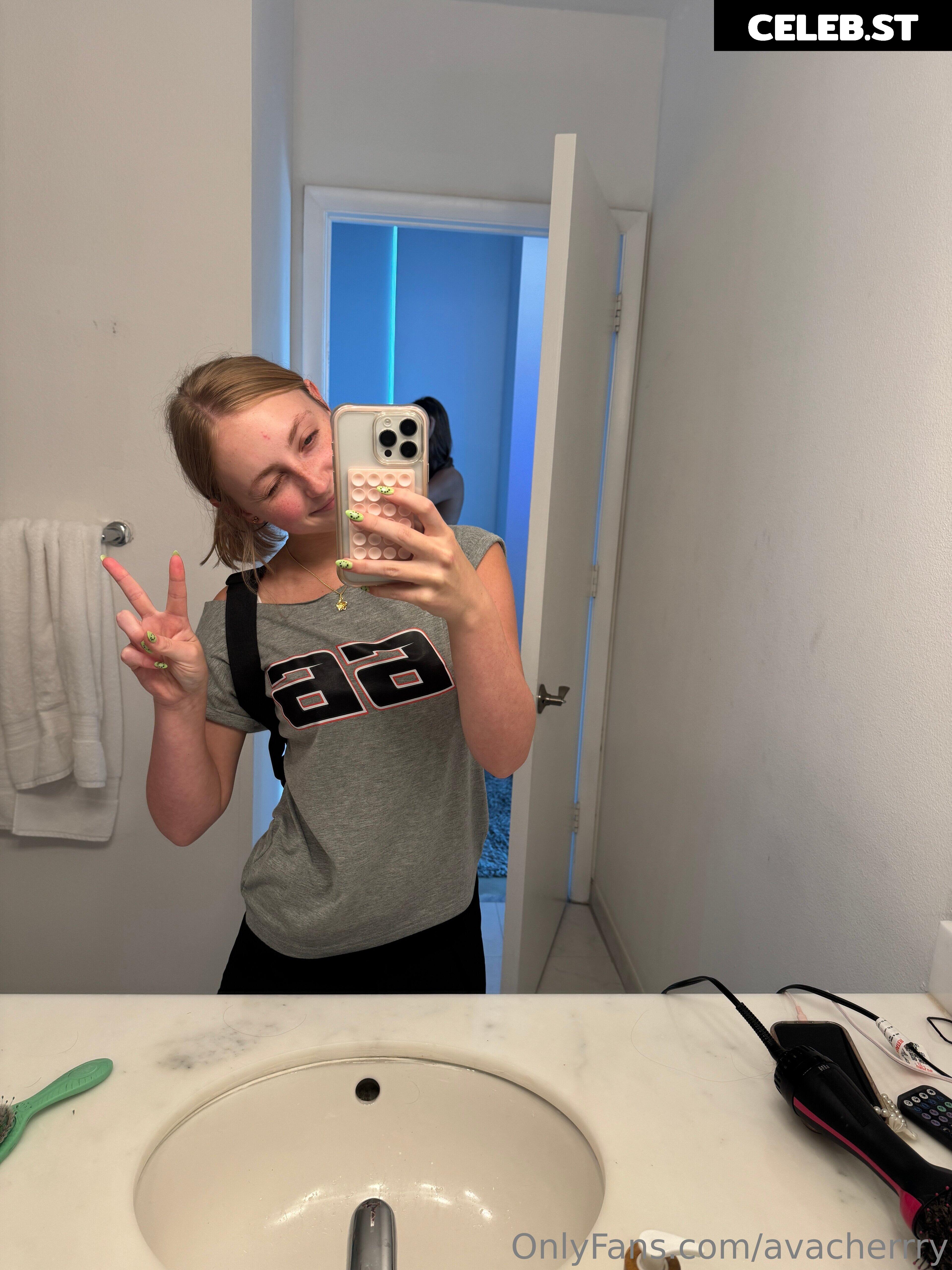 Ava Mathis | Ava.cherrry | avacherrry Image 24489247