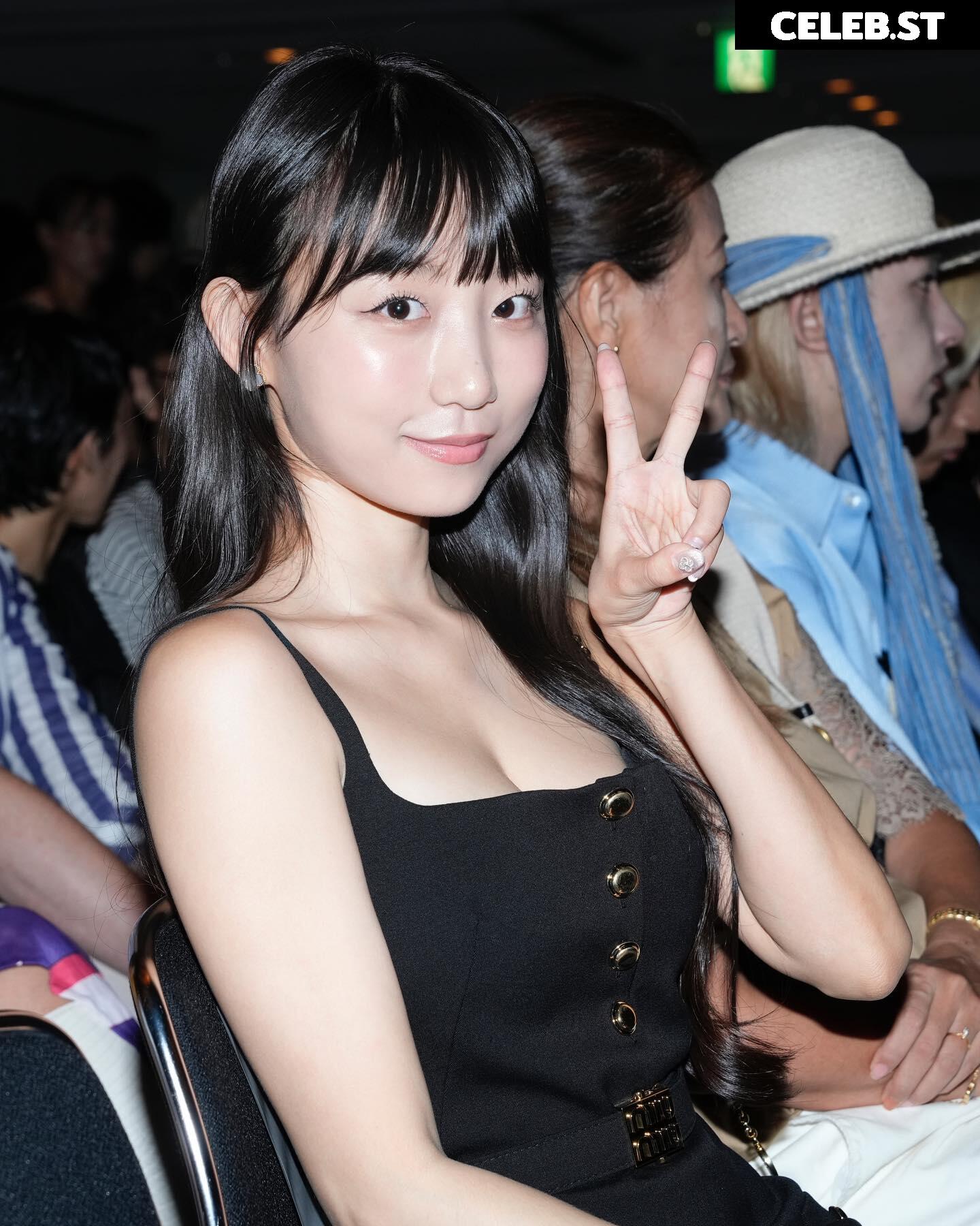 Eunji Pyoapple Image 24365975