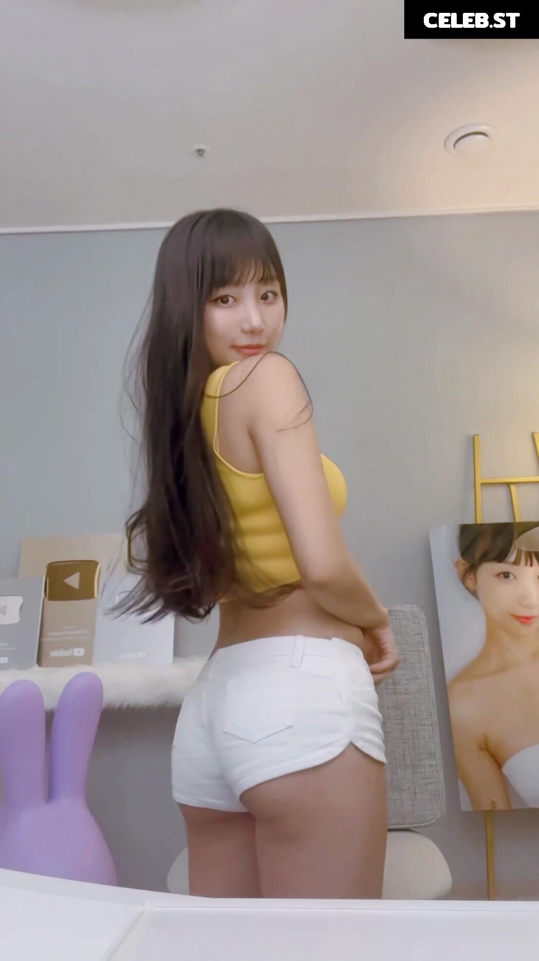 Eunji Pyoapple Image 24365803