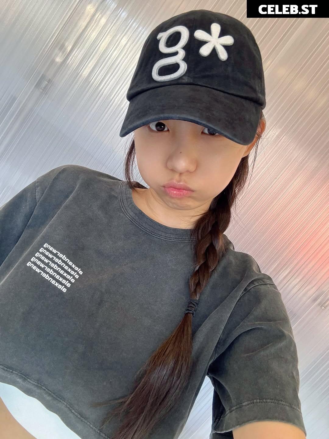 Eunji Pyoapple Image 24367083