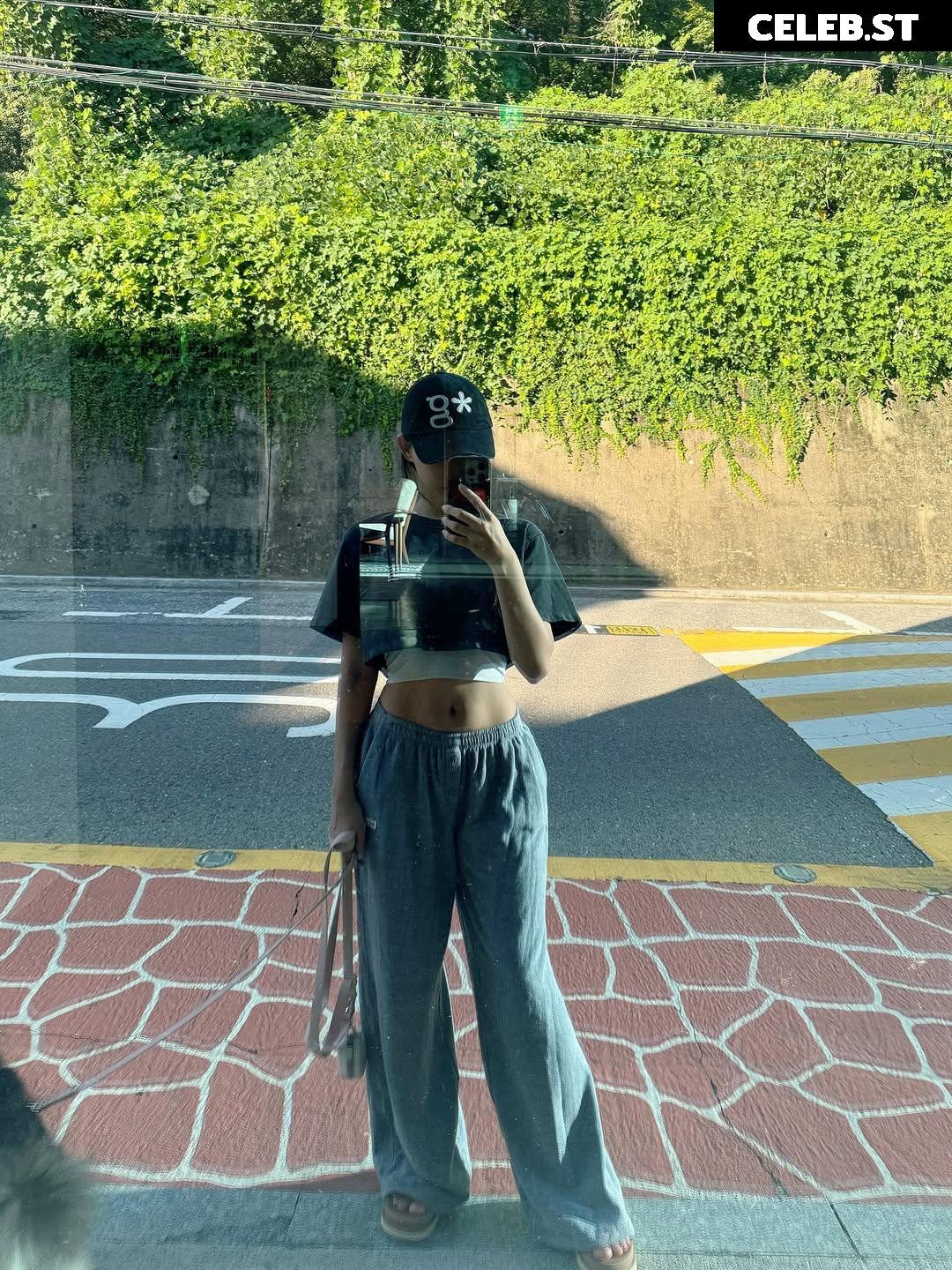 Eunji Pyoapple Image 24367080