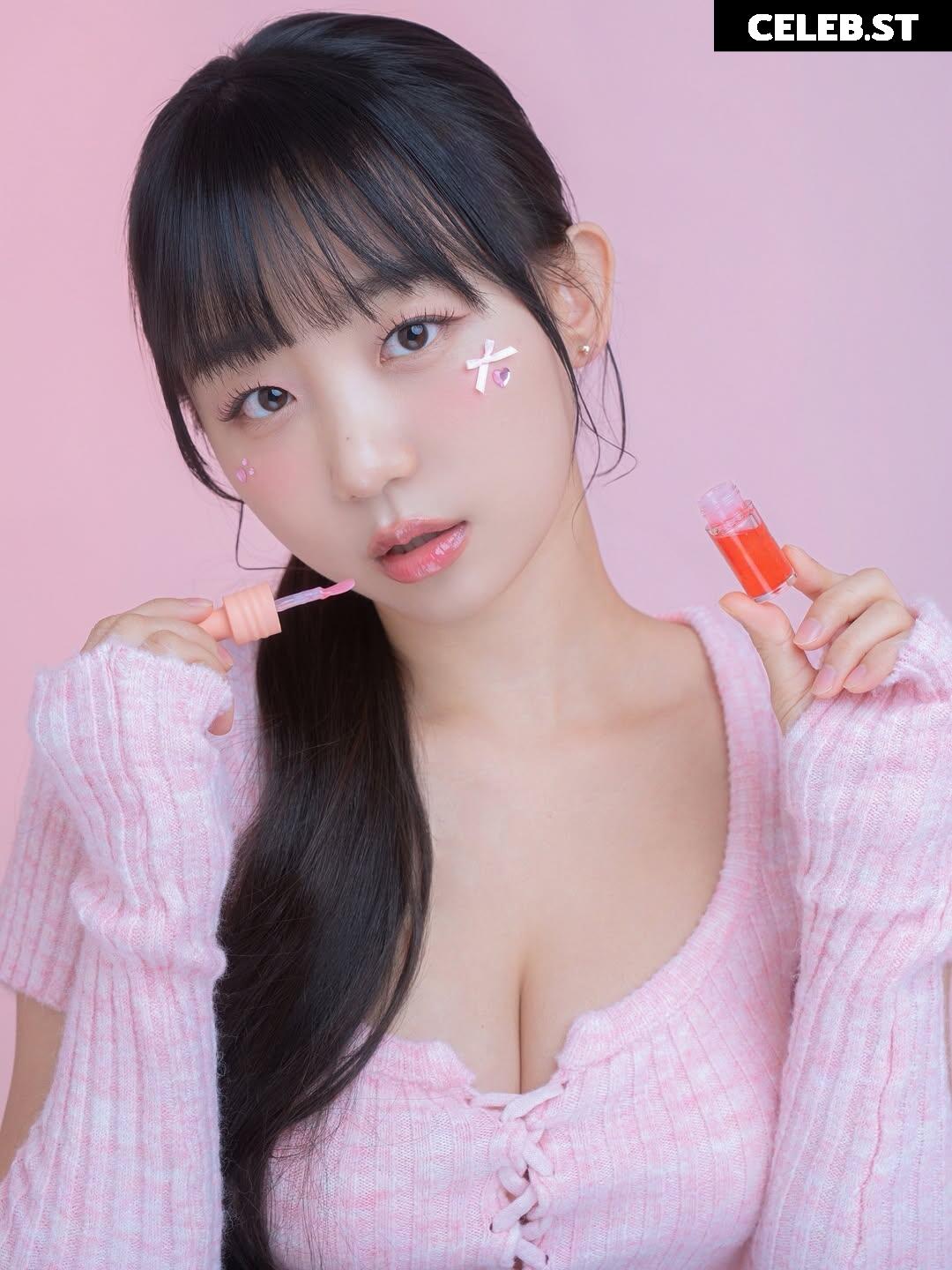 Eunji Pyoapple Image 24367215