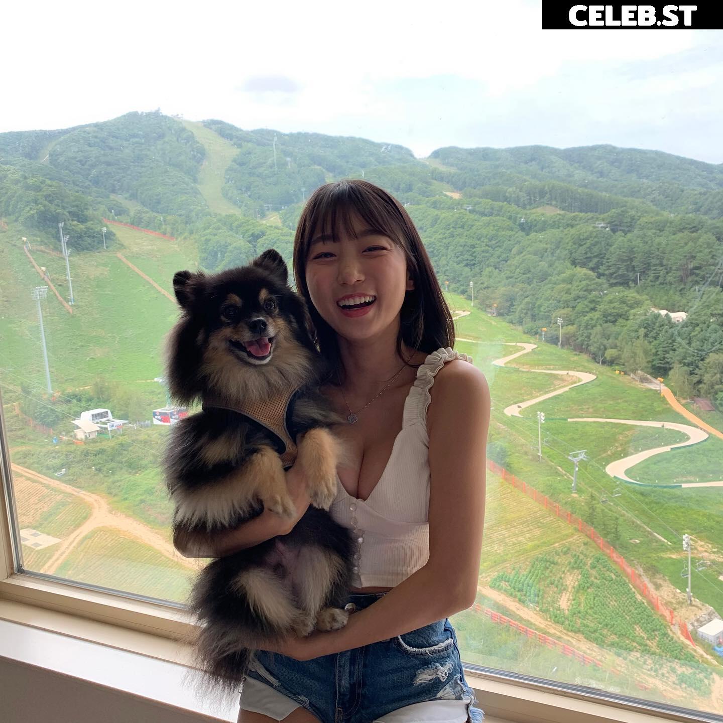 Eunji Pyoapple Image 24366853
