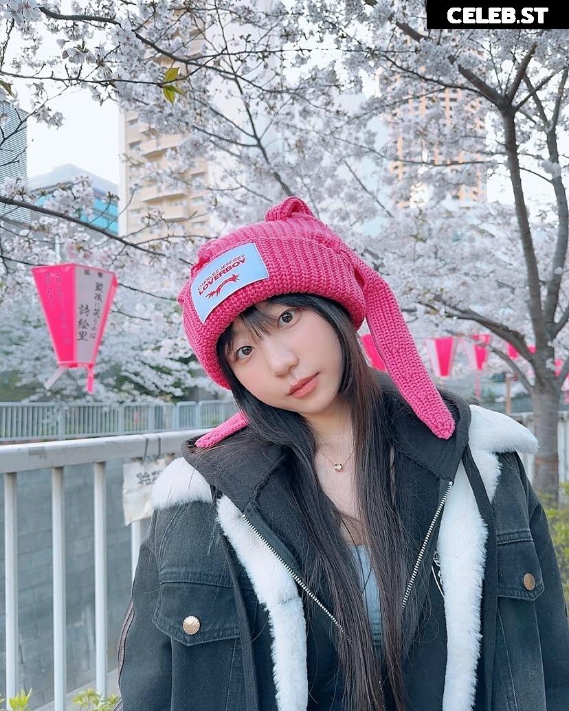 Eunji Pyoapple Image 24366534