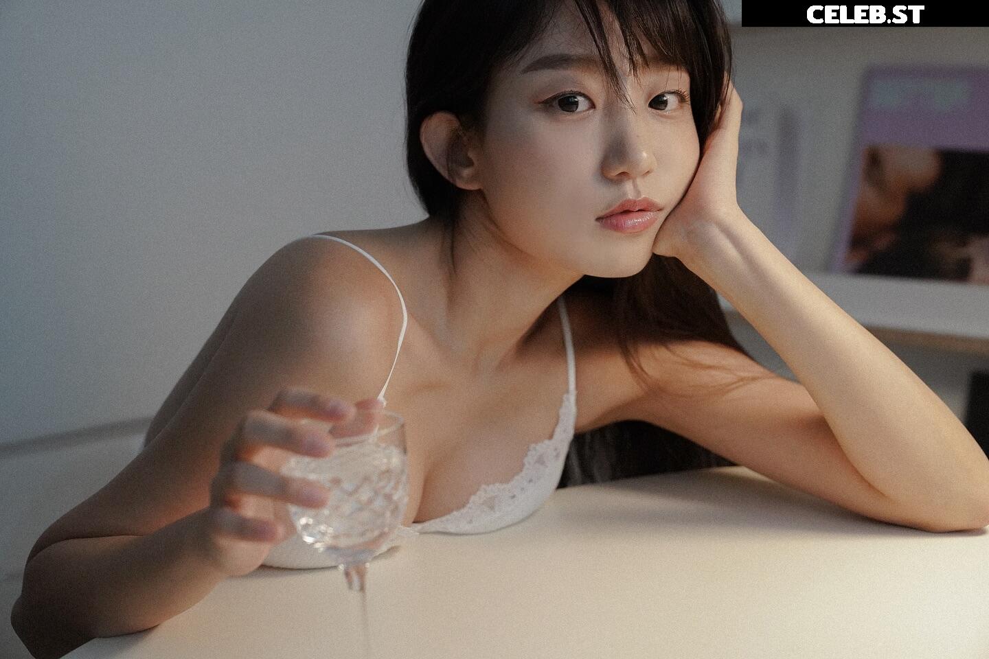 Eunji Pyoapple Image 24366495