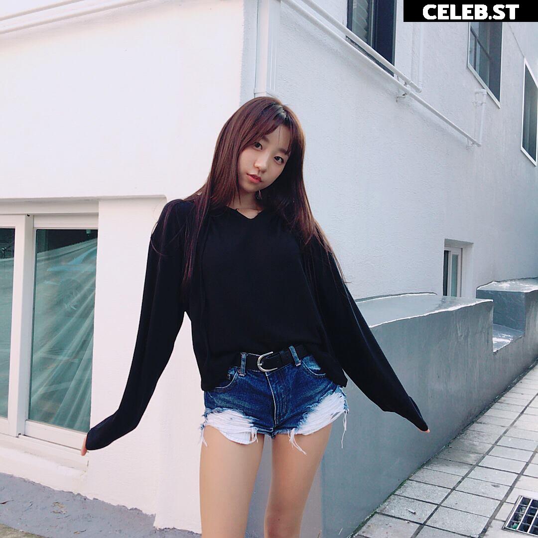 Eunji Pyoapple Image 24366700