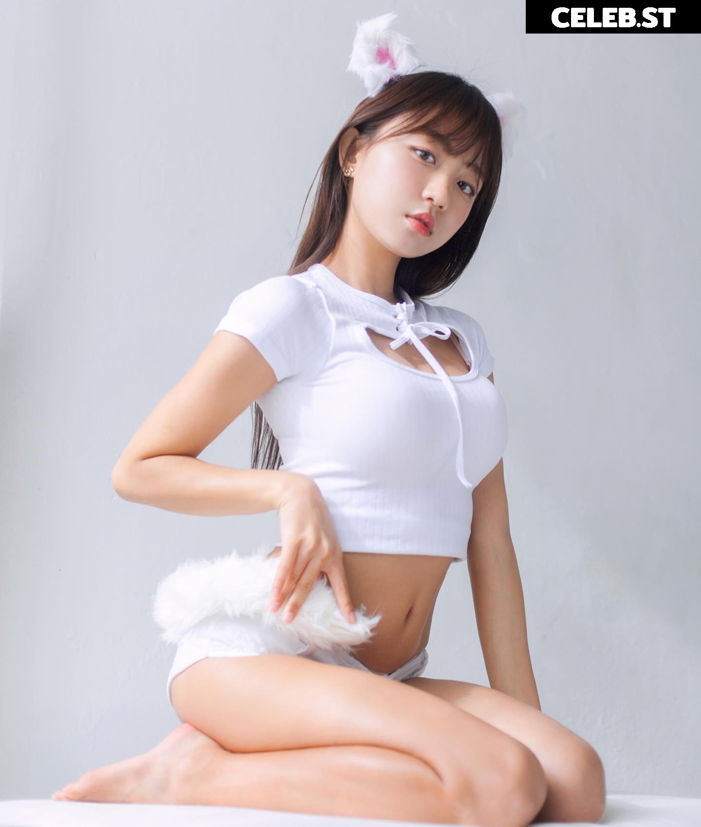 Eunji Pyoapple Image 24366759