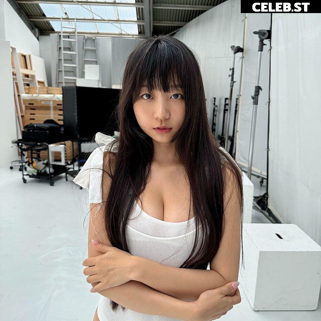 Eunji Pyoapple Image 24366144