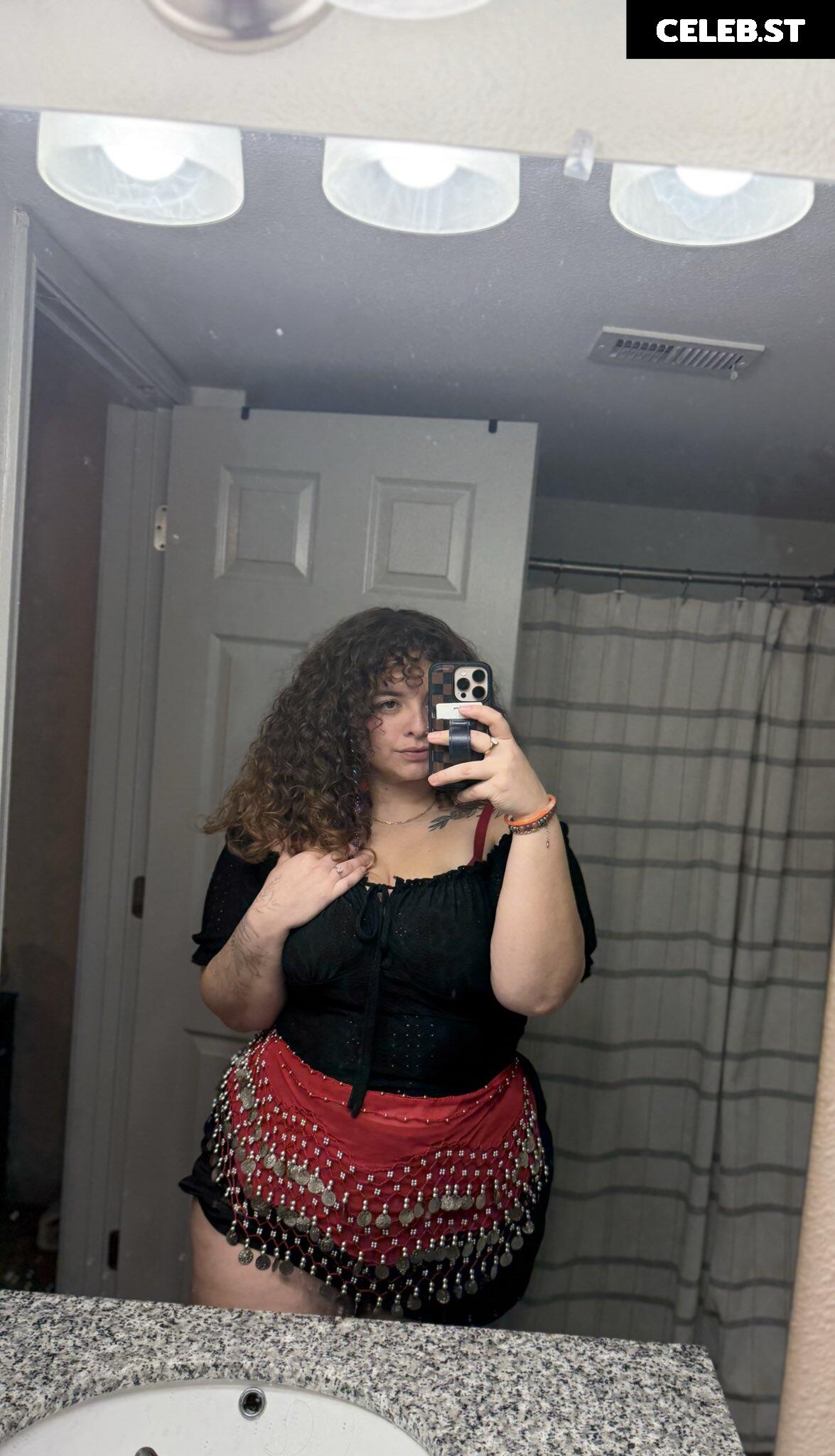 Kayla Valentine Image 24378724