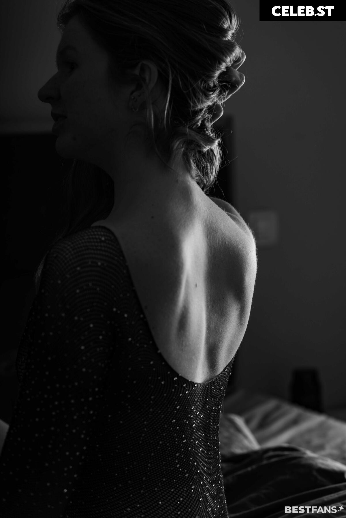 Marie_packt_aus Image 2437453