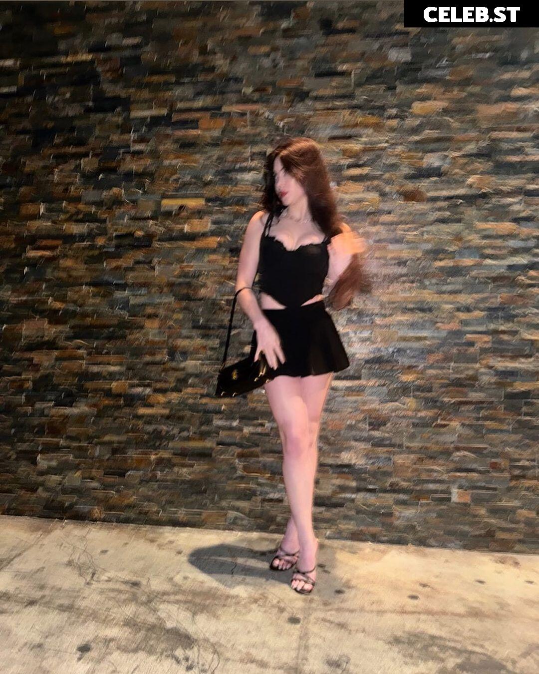 McKayla Maroney Image 24371146
