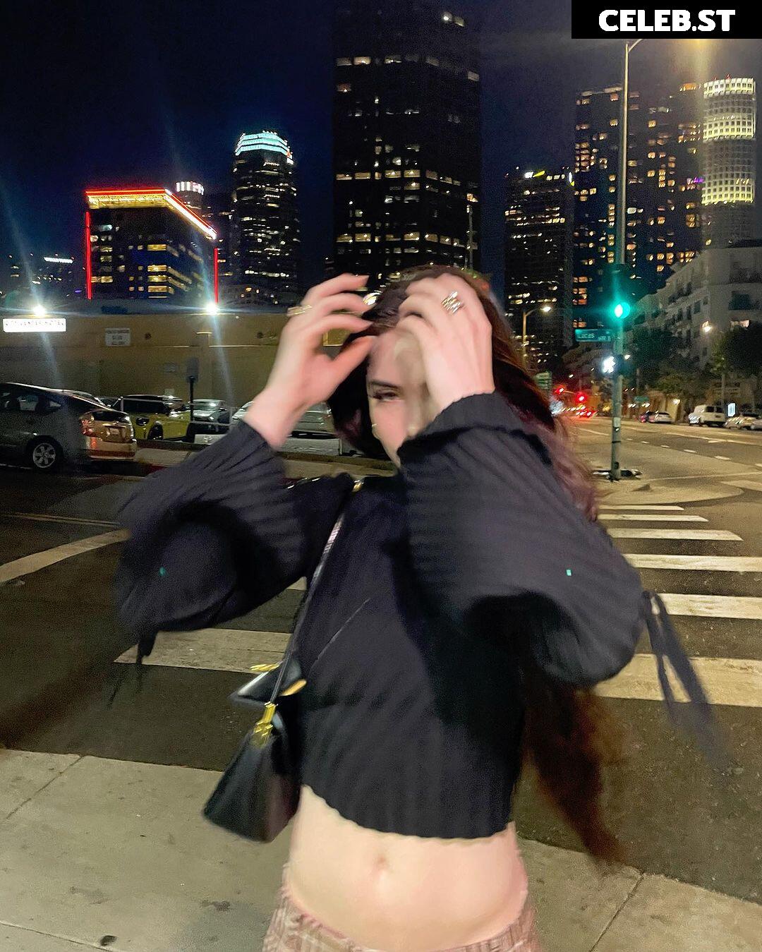 McKayla Maroney Image 24371179