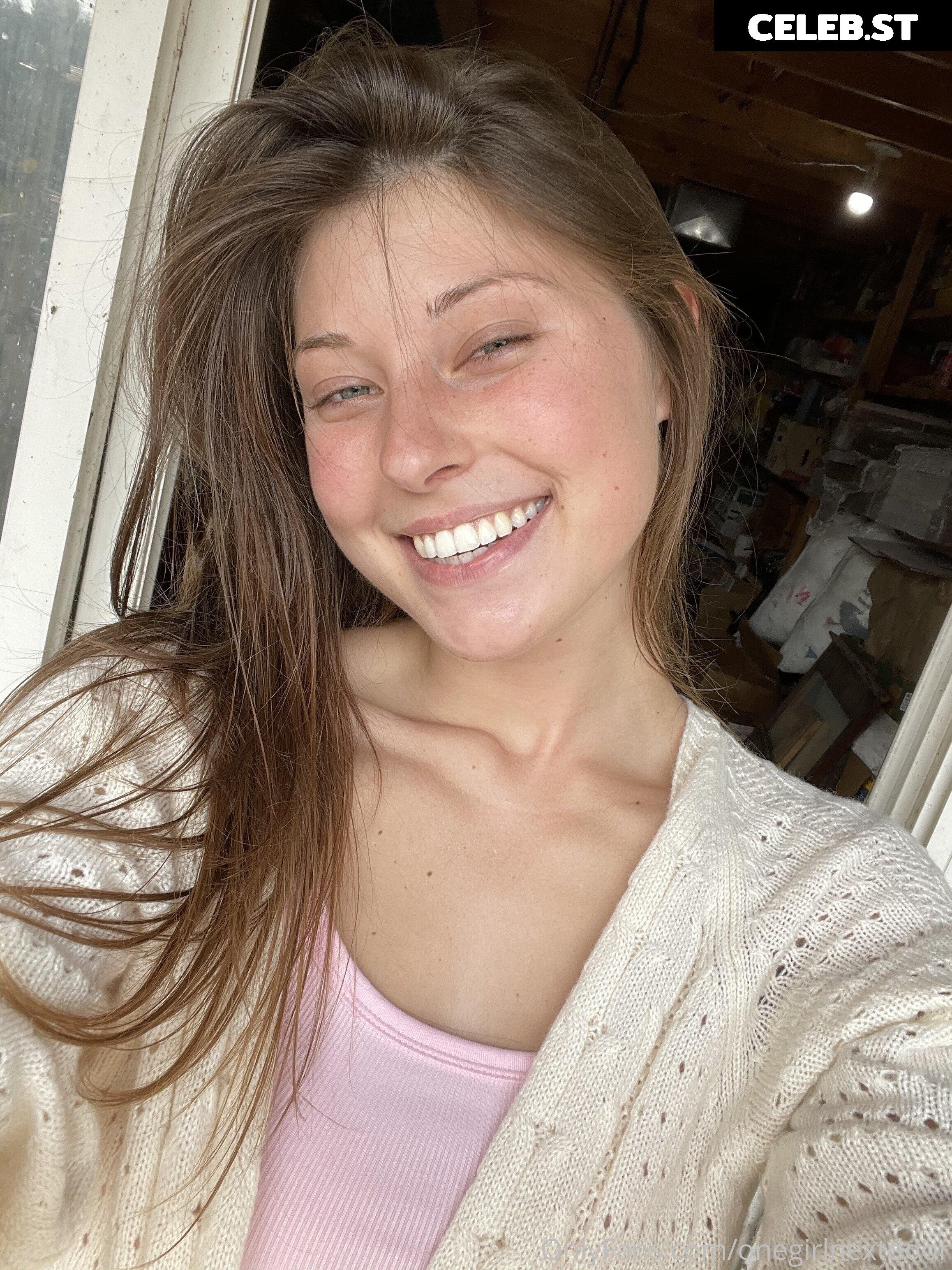 Onegirlnextdoor Image 2437387