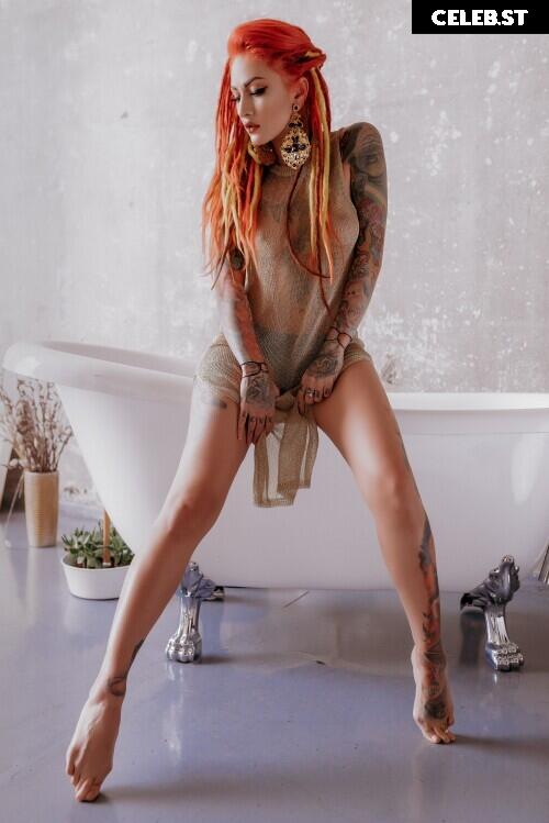 Lena Scissorhands Image 2432470