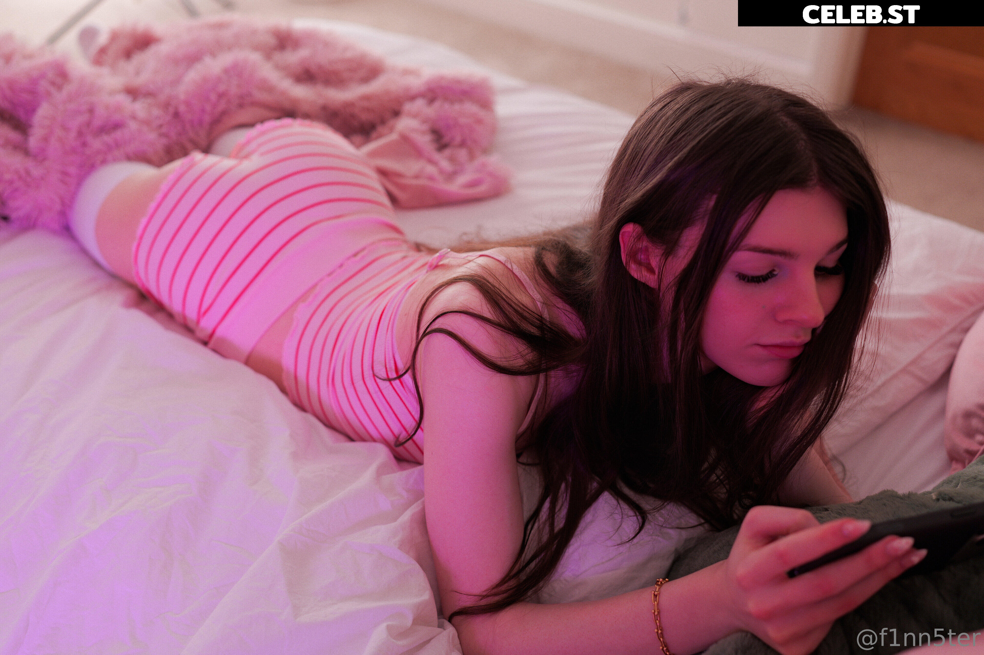 F1NN5TER - Premium Content Thread Image 24320126