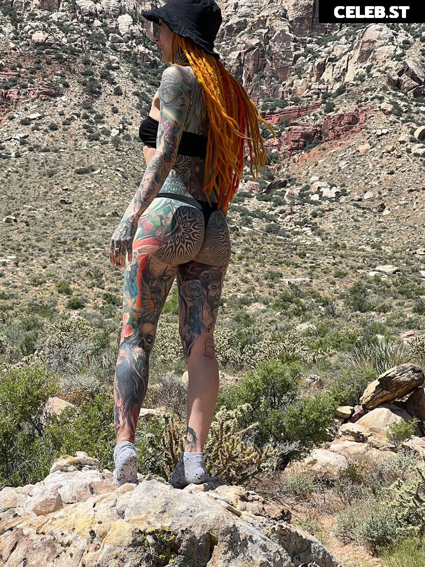 Lena Scissorhands Image 2433656