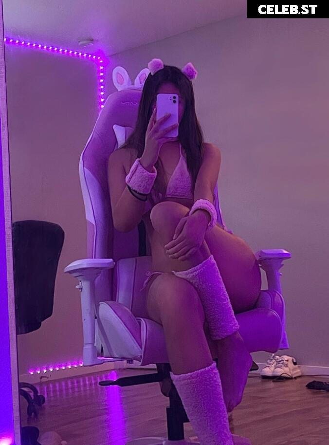 nekogir1 / goodgirl1 / Gracesongx Image 24304193