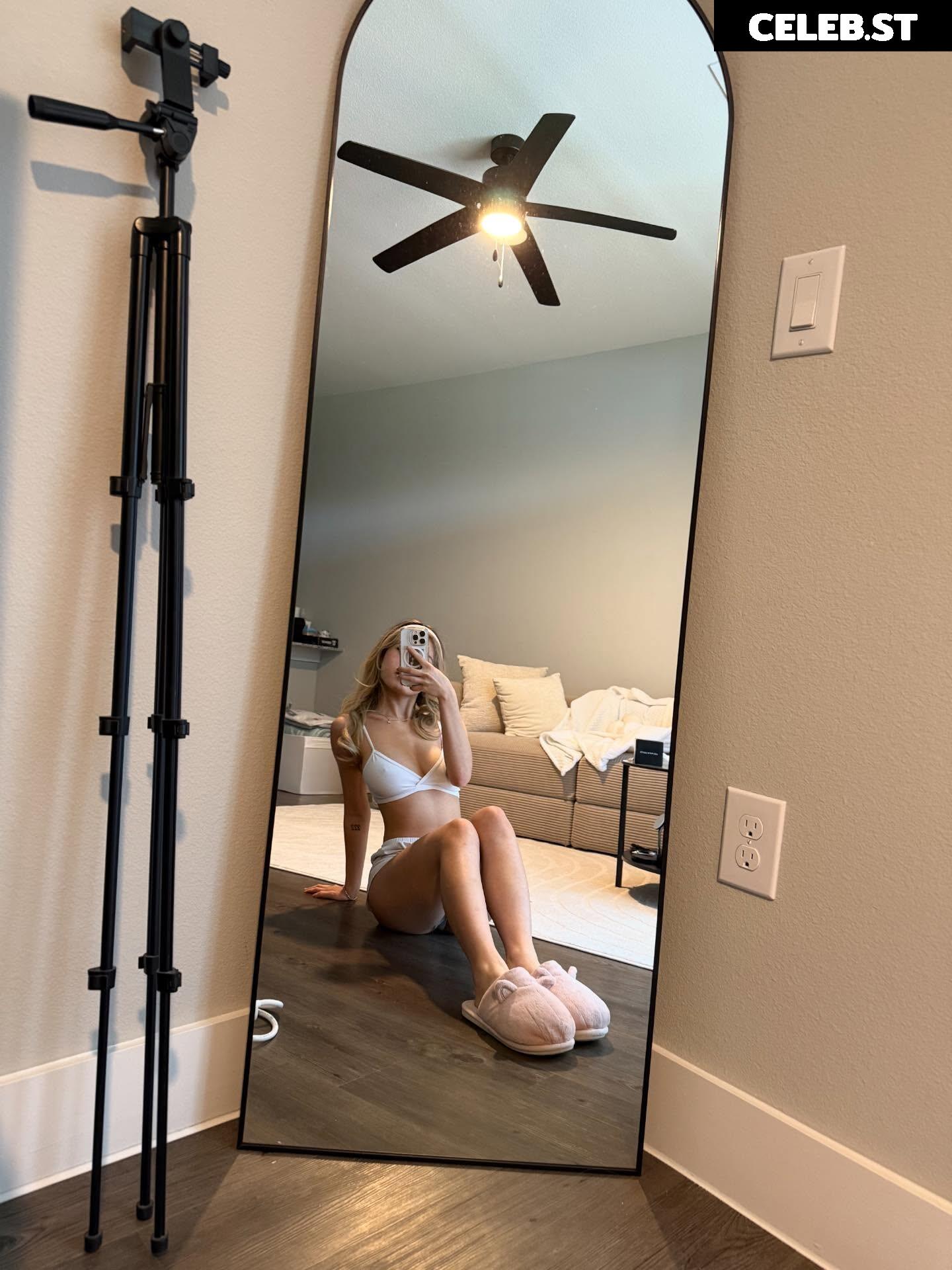 Celia Tran / @celia.b.tran Image 24306044