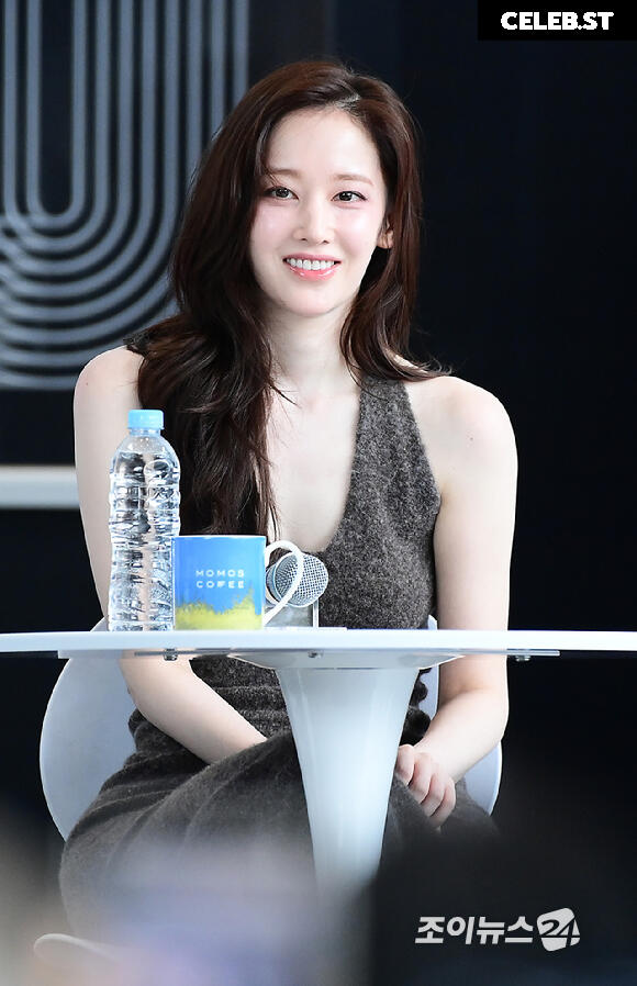 Jeon Jong-seo Image 24395596