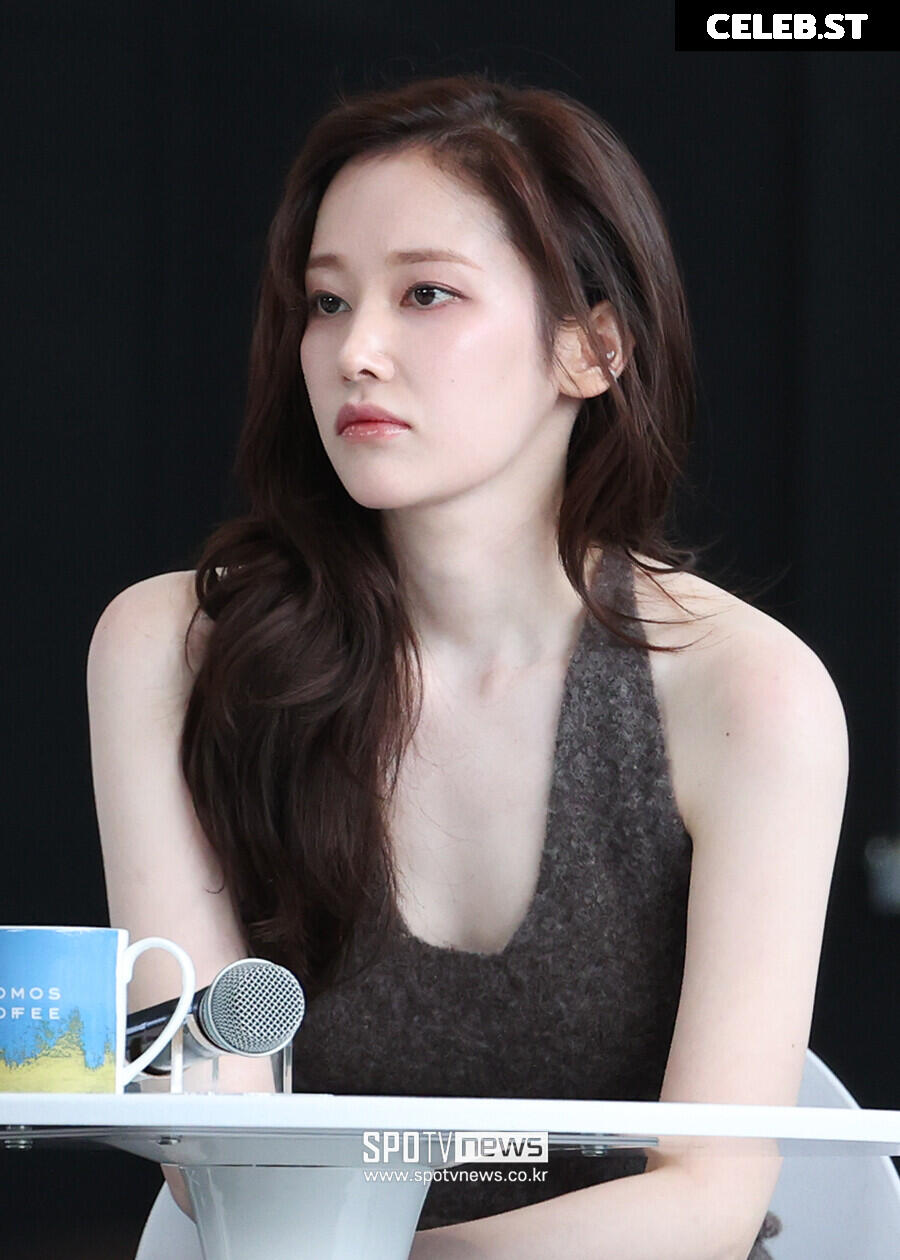 Jeon Jong-seo Image 24395602
