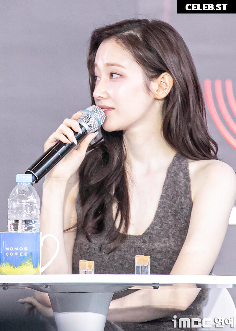 Jeon Jong-seo Image 24395637